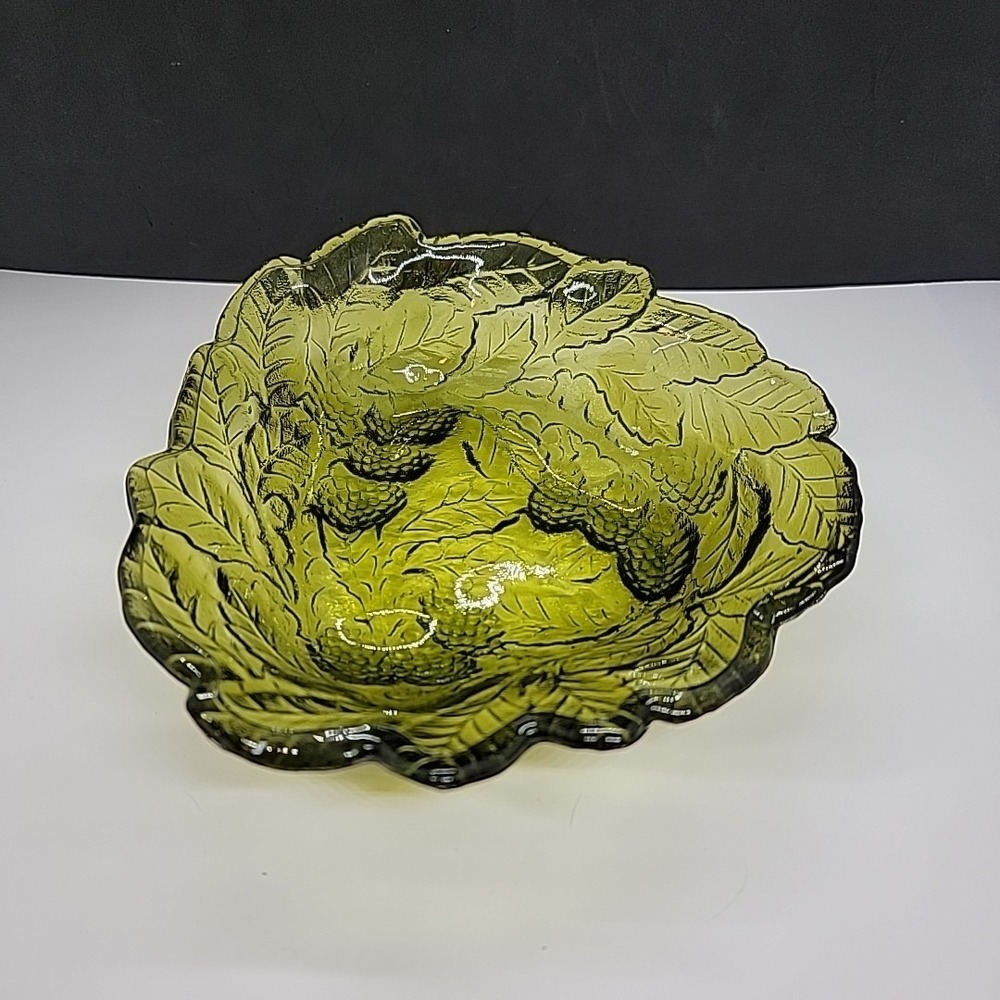 Vintage Green Indiana Glass Loganberry Raised Berries & Leaves Bowl Dish 7"